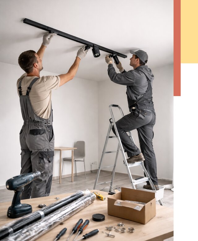 Установка трековых светильников в натяжной потолок в Невинномысске от 4296 руб. | ОТДЕЛОЧНИК-Нвн